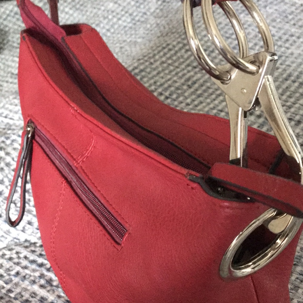 Red Handbag - Picture 6 of 7